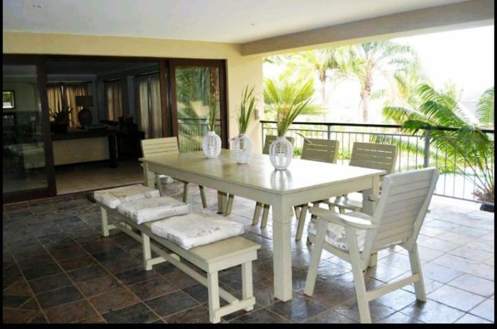 Mahogany Villa Guesthouse - Solar باليتو المظهر الخارجي الصورة